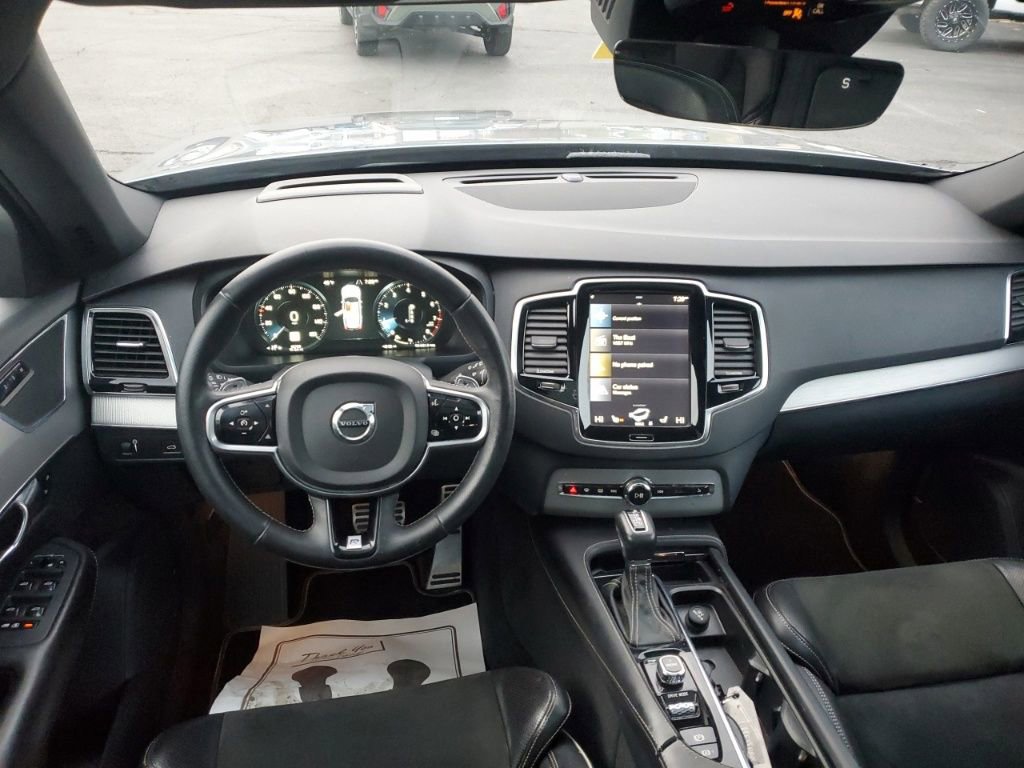 Used 2016 Volvo XC90 T6 R-Design w/ Vision Package image 23