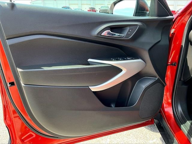 Used 2024 Chevrolet Trax LS FWD image 9