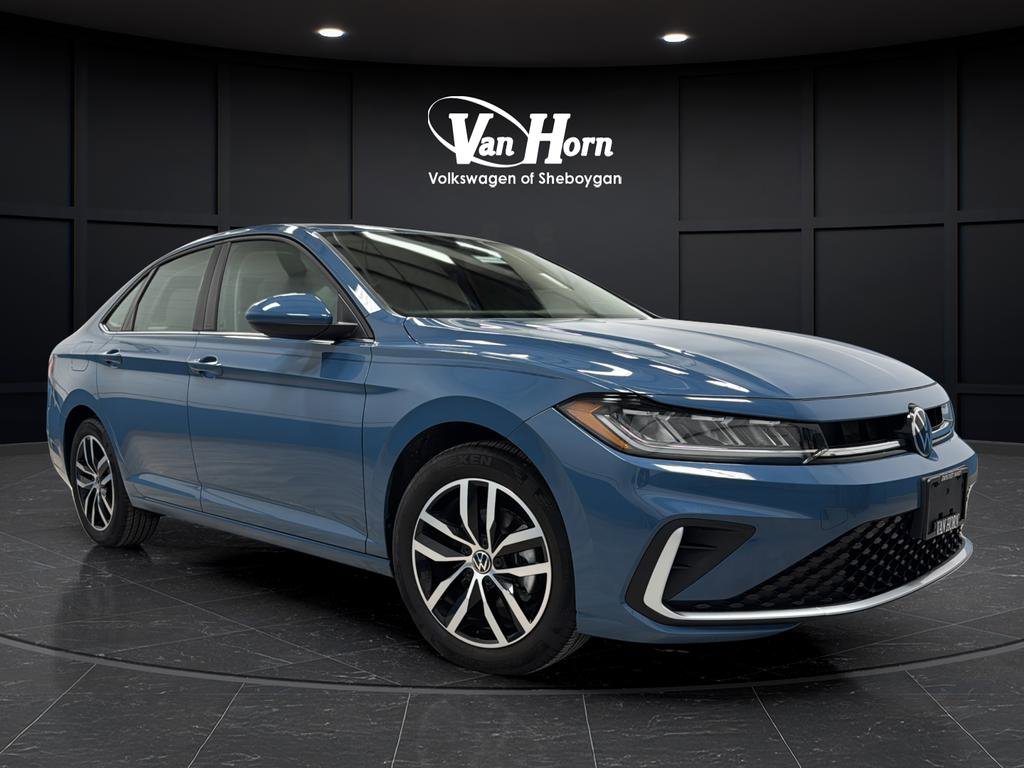 Used 2025 Volkswagen Jetta SE image 1