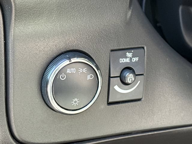 Used 2011 GMC Savana 1500 RWD image 15