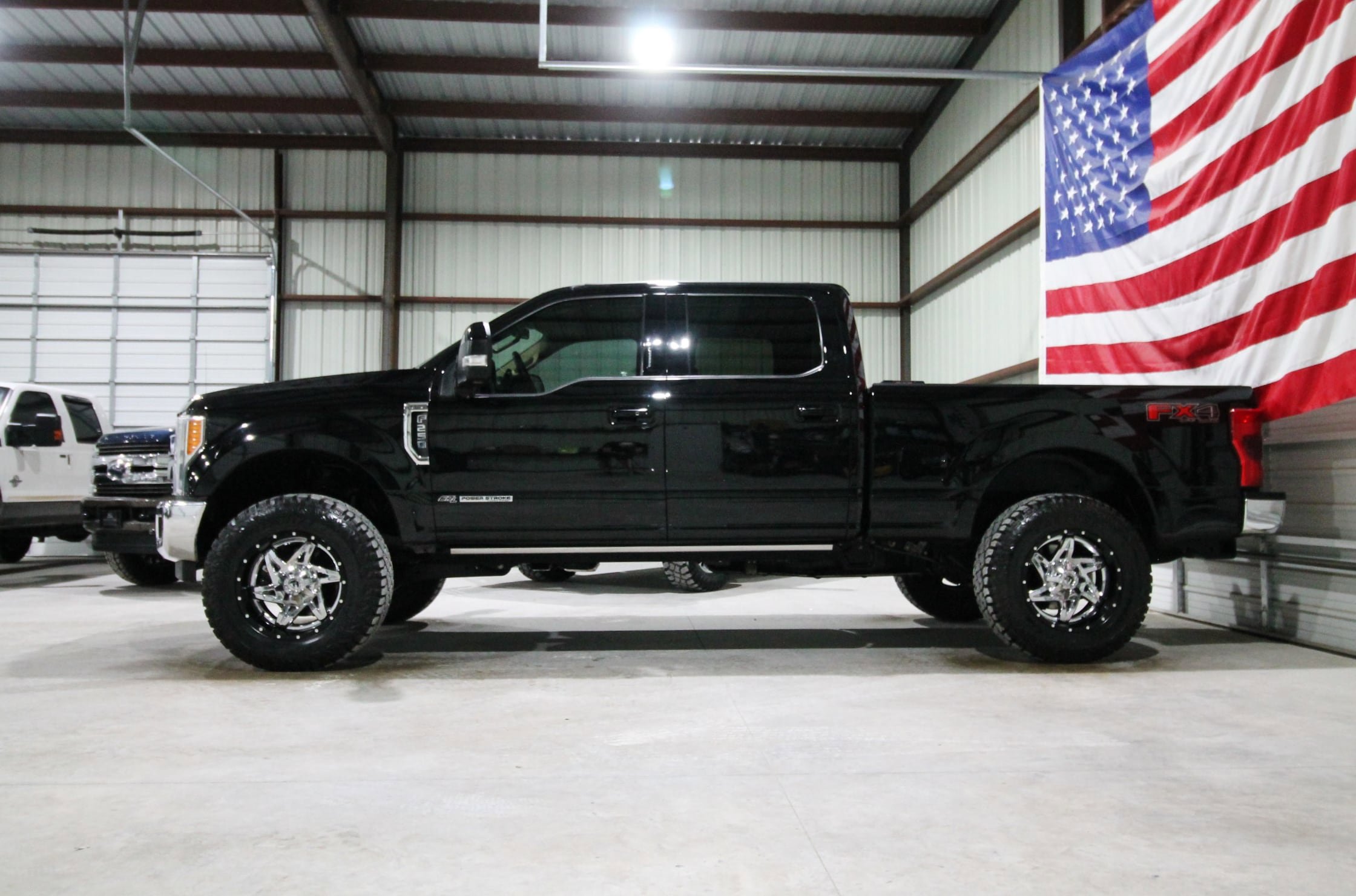 Used 2018 Ford F250 Lariat w/ Lariat Ultimate Package image 5