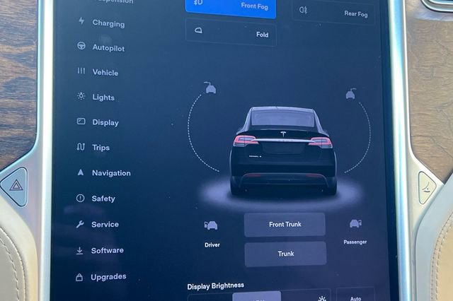 Used 2017 Tesla Model X 75D AWD/4WD image 34