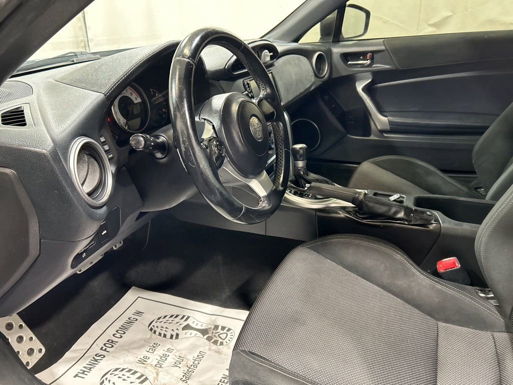 Used 2017 Toyota 86 image 17