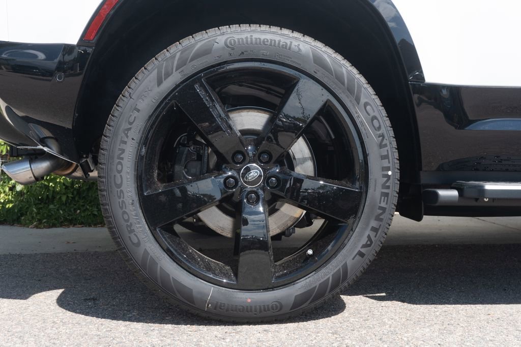 New 2025 Land Rover Defender 110 V8 image 34