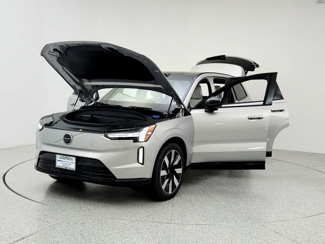 New 2025 Volvo EX90 Ultra w/ Protection Package Premier image 9