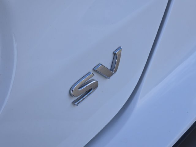 Used 2024 Nissan Kicks SV w/ Interior Electronics Package FWD image 12