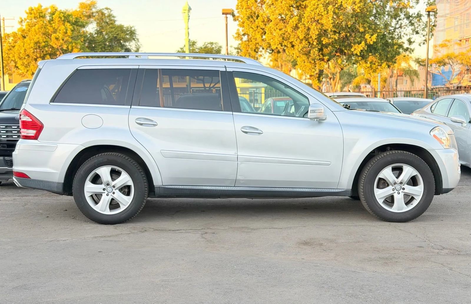 Used 2012 Mercedes-Benz GL 450 4MATIC image 6