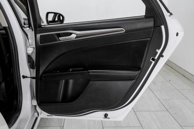 Used 2020 Ford Fusion SEL FWD image 47