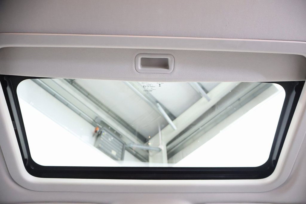 Used 2014 Jeep Compass Latitude w/ Sun/Sound Group image 25