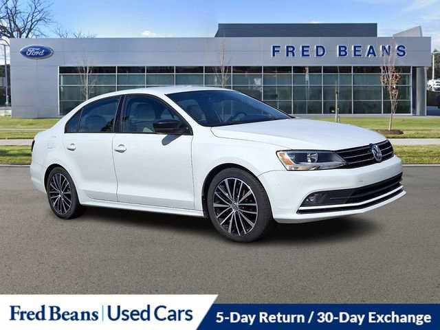 Used 2016 Volkswagen Jetta Sport FWD image 1