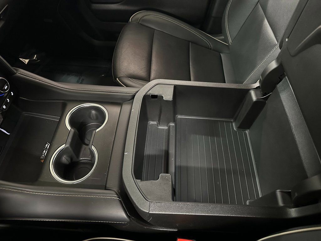 Used 2024 Chevrolet Tahoe Premier AWD/4WD image 31