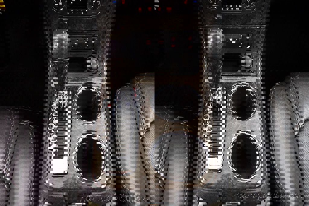 Used 2011 GMC Acadia Denali image 30