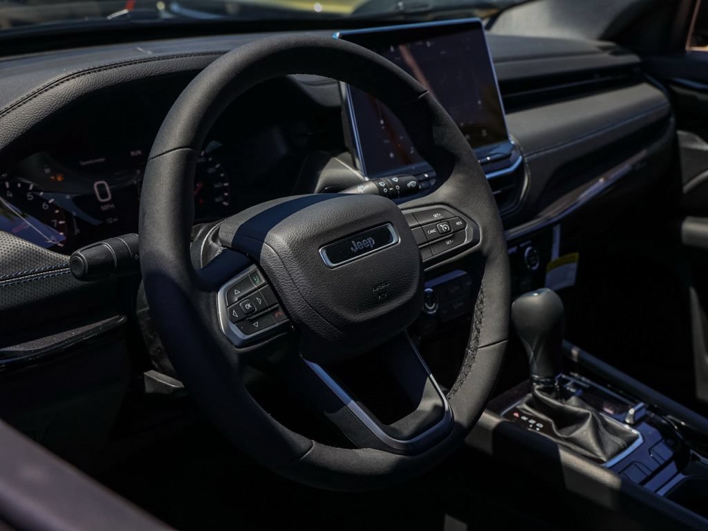New 2026 Jeep Compass Latitude AWD/4WD image 14