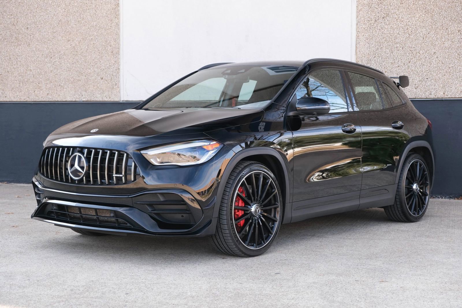 Used 2022 Mercedes-Benz GLA 45 AMG GLA 45 Sport Utility 4D image 5