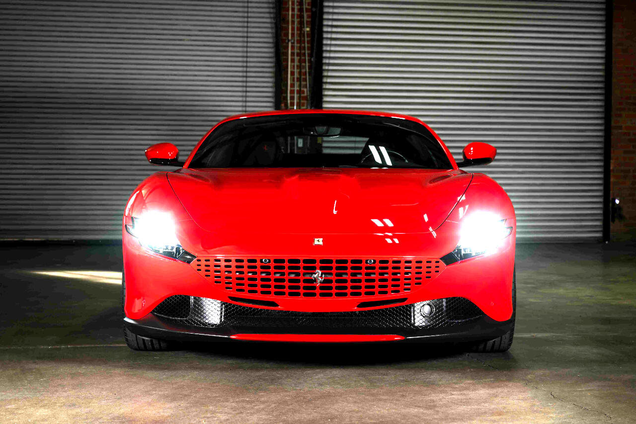 Used 2021 Ferrari Roma image 7