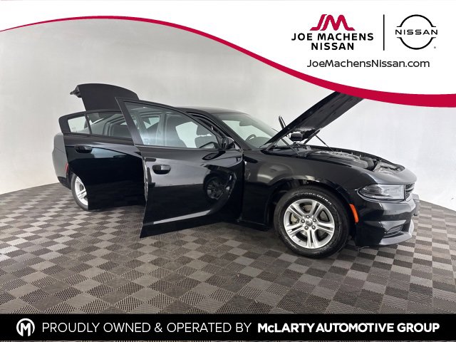 Used 2022 Dodge Charger SXT image 12