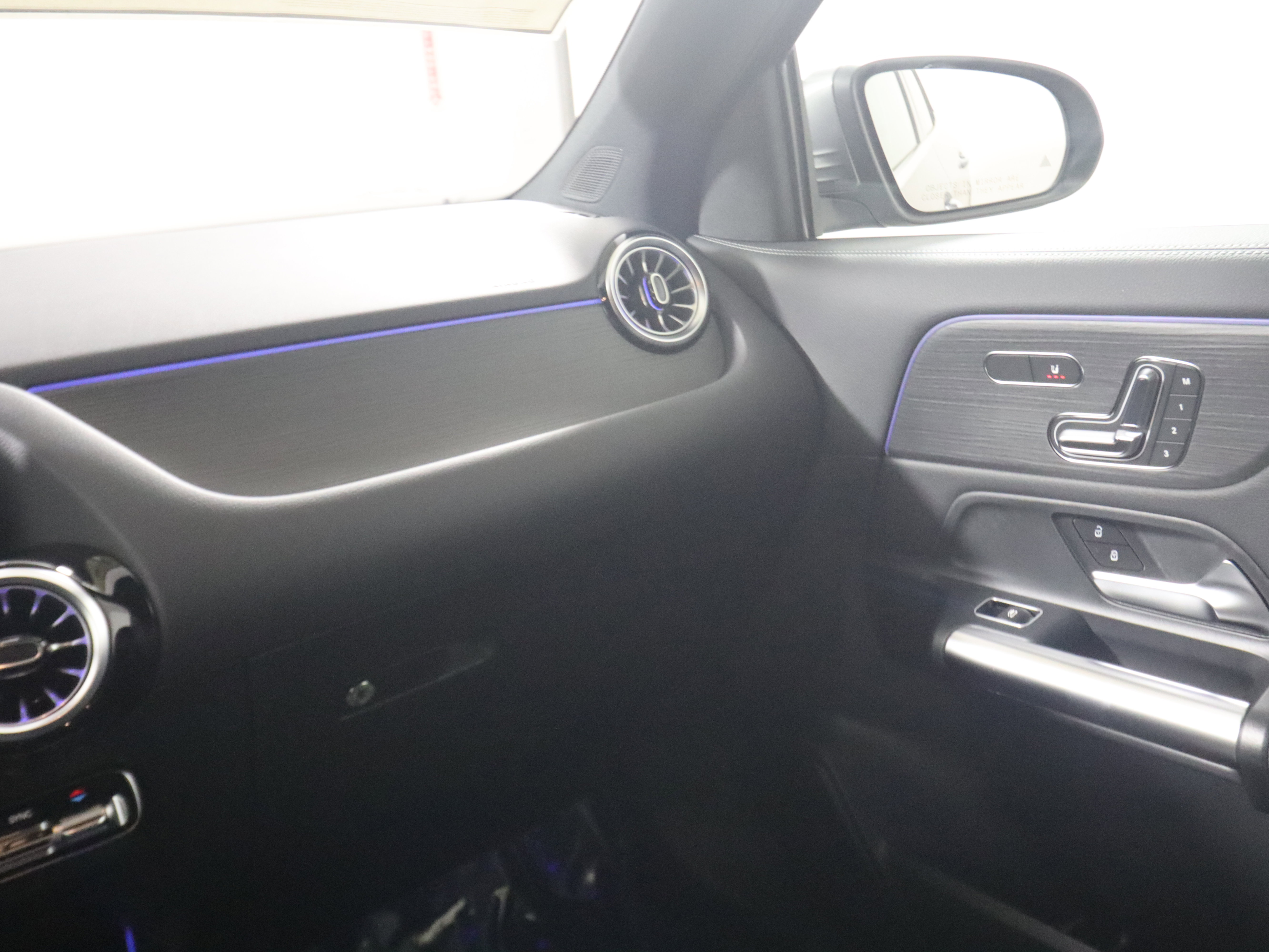 New 2026 Mercedes-Benz GLA 250 image 12
