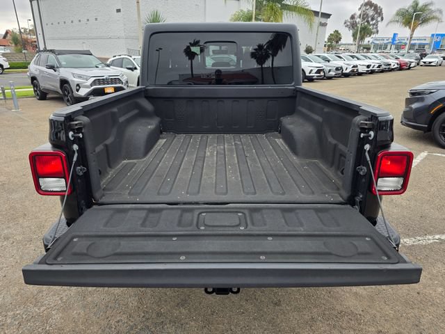Used 2021 Jeep Gladiator Sport AWD/4WD image 10