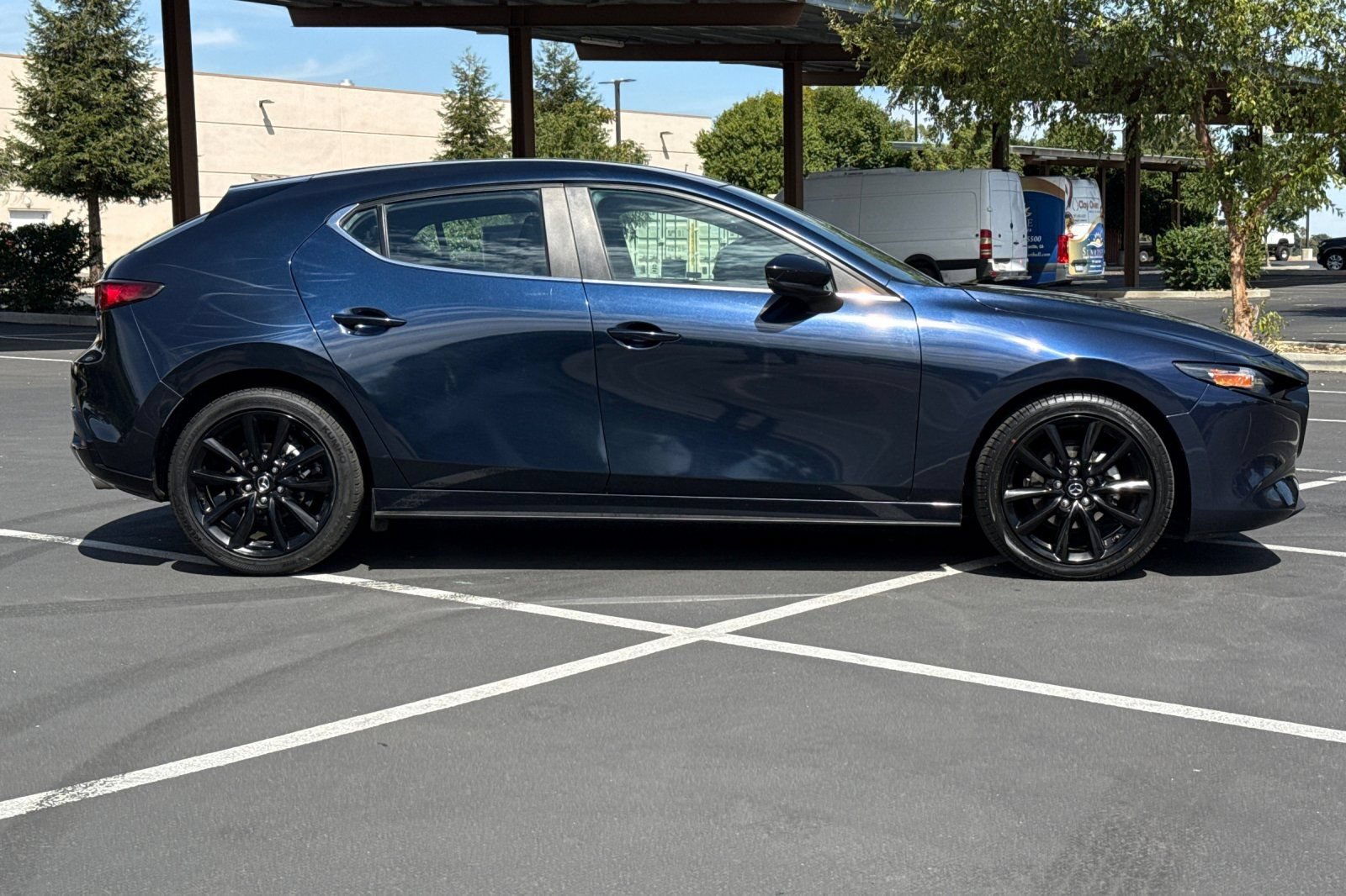 Used 2025 MAZDA MAZDA3 s Sport FWD image 8