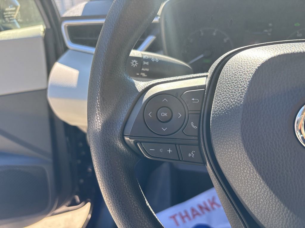 Used 2025 Toyota Corolla LE image 23