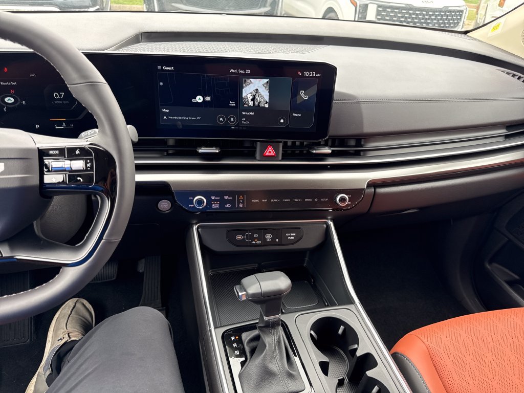 New 2027 Kia Carnival SX FWD image 21