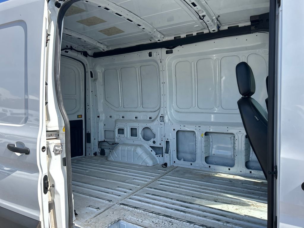 Used 2023 Ford Transit 250 Medium Roof RWD image 13