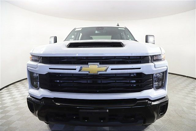 New 2025 Chevrolet Silverado 2500 Custom w/ Custom Value Package image 2