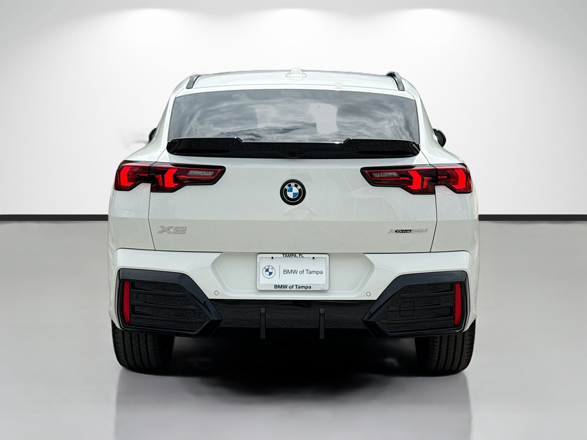 New 2026 BMW X2 xDrive28i w/ Technology Package AWD/4WD image 4
