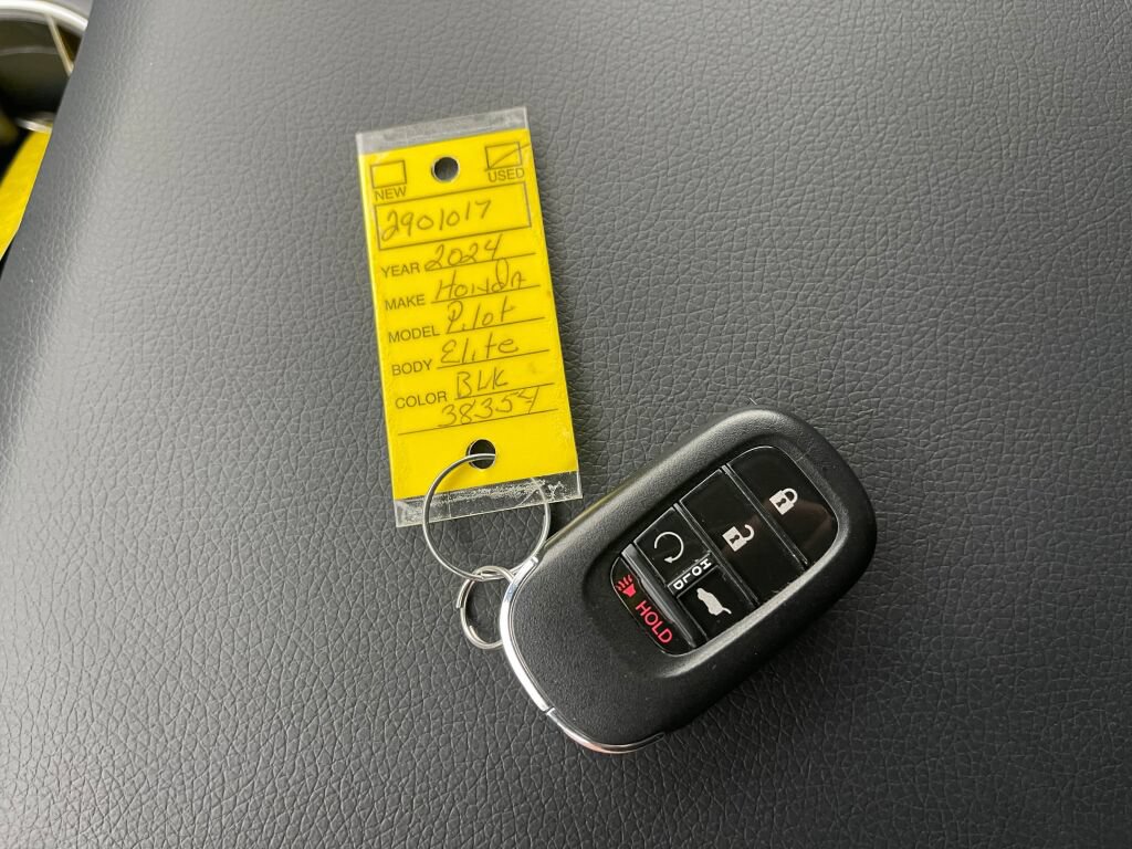 Used 2024 Honda Pilot Elite image 4
