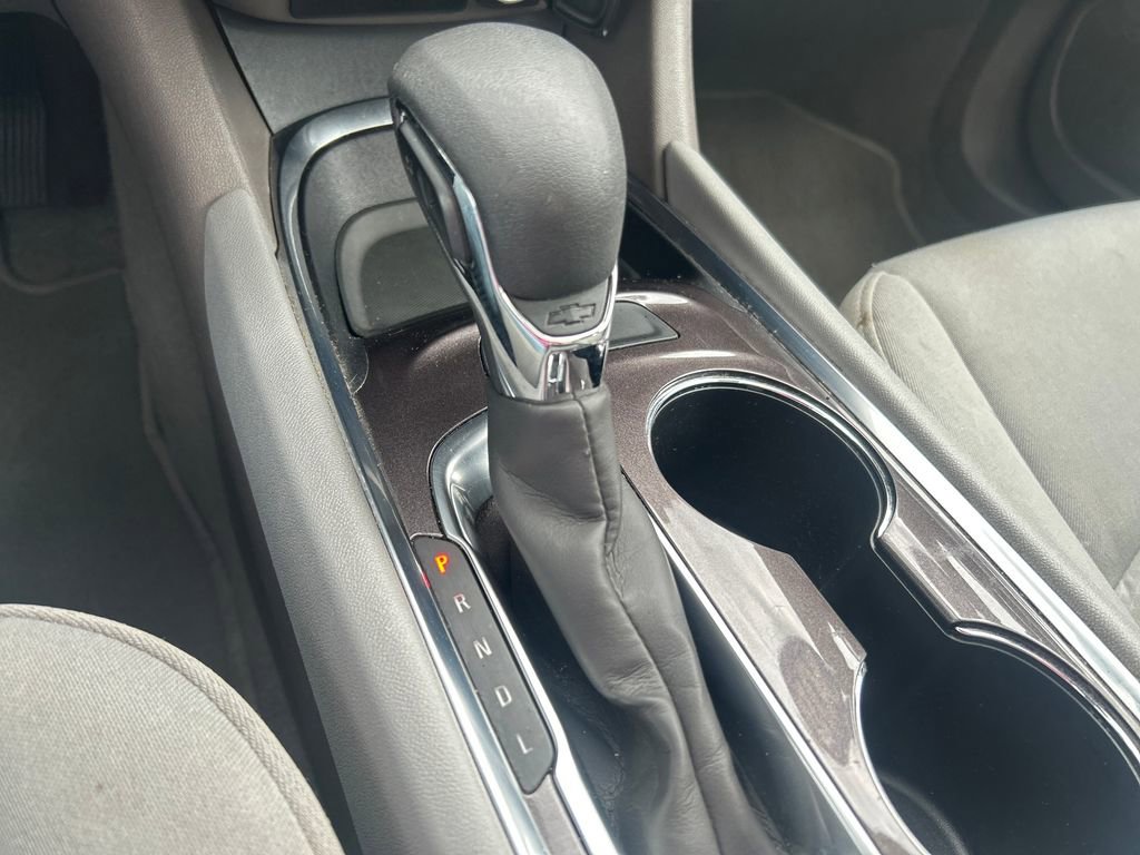 Used 2022 Chevrolet Malibu LT FWD image 39