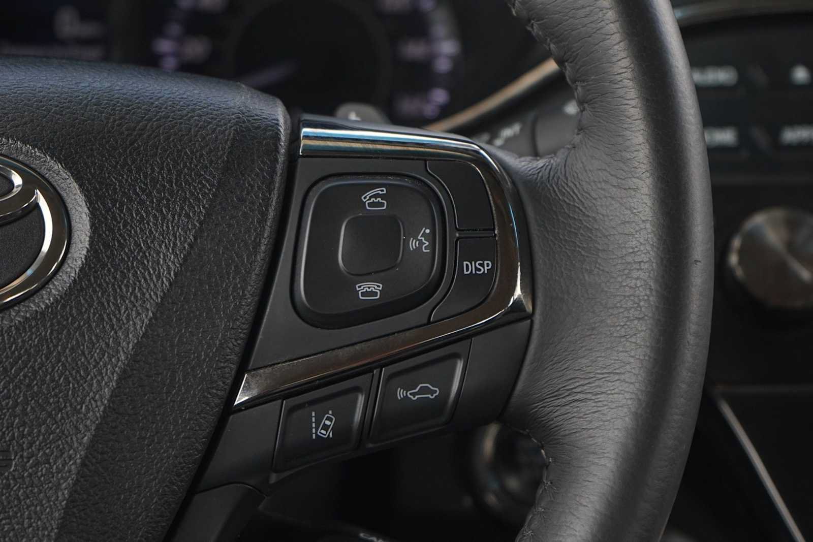 Used 2018 Toyota Avalon XLE FWD image 18
