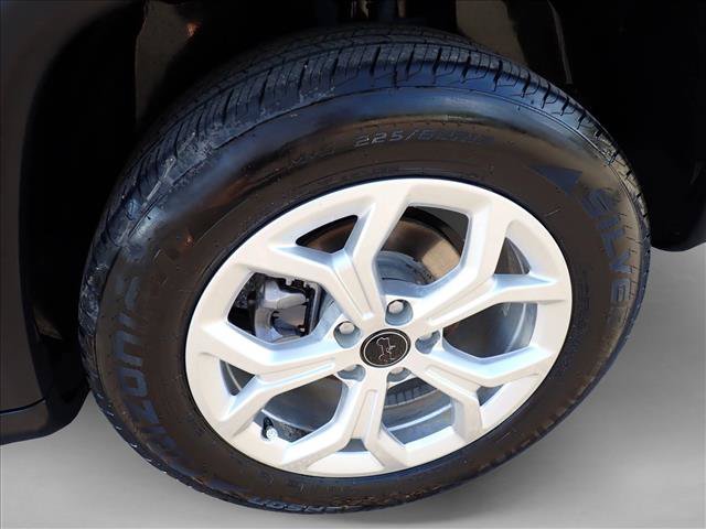 Used 2025 Jeep Compass Sport AWD/4WD image 7