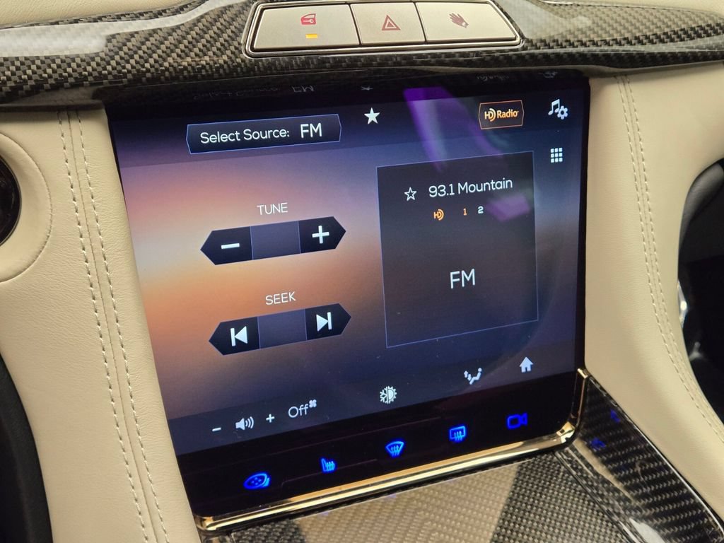 Used 2025 Karma Revero Luxury RWD image 34