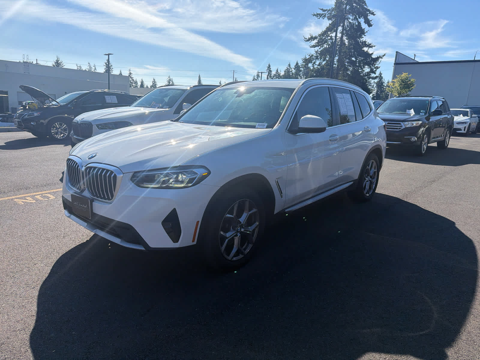 Used 2024 BMW X3 xDrive30i AWD/4WD image 2