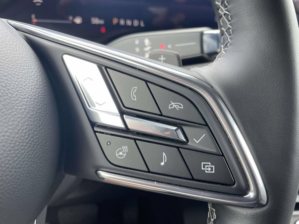 Used 2025 Buick Enclave Preferred FWD image 17