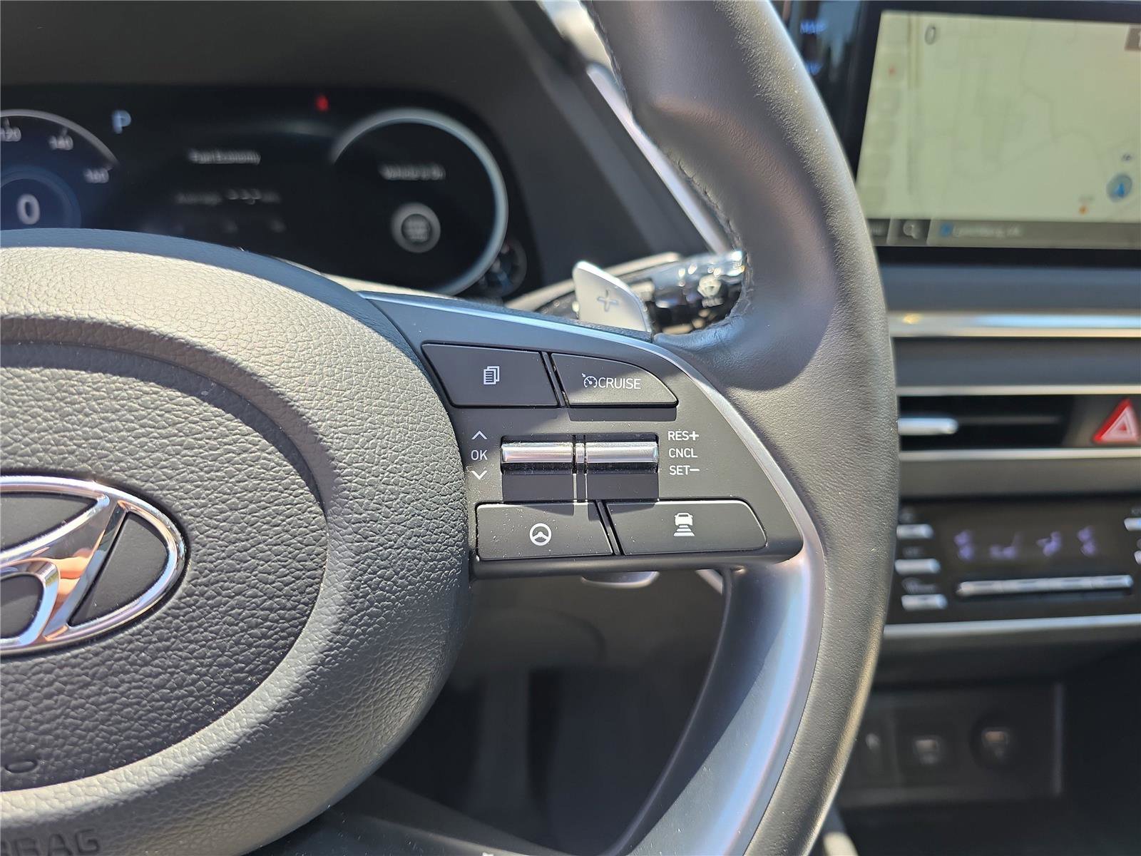 Certified 2022 Hyundai Sonata Limited w/ Preferred Accessory Package FWD image 26