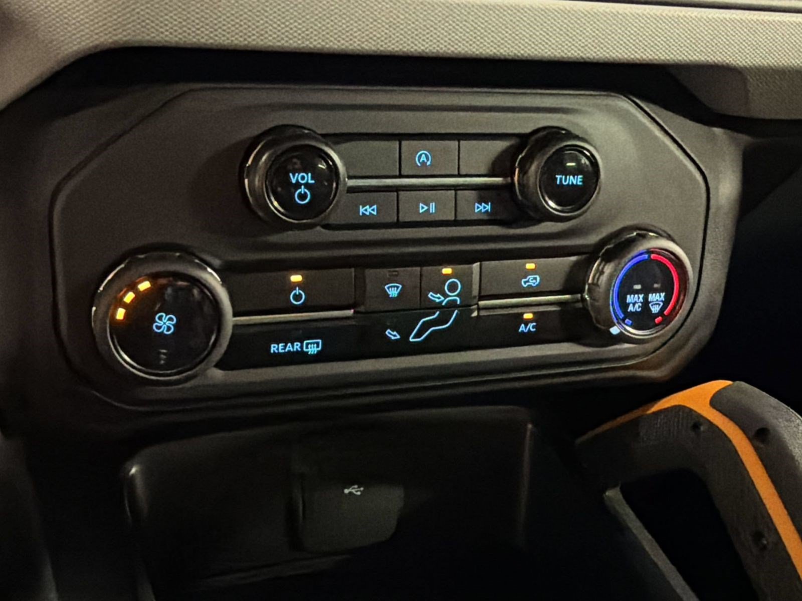 Used 2023 Ford Bronco Badlands AWD/4WD image 28