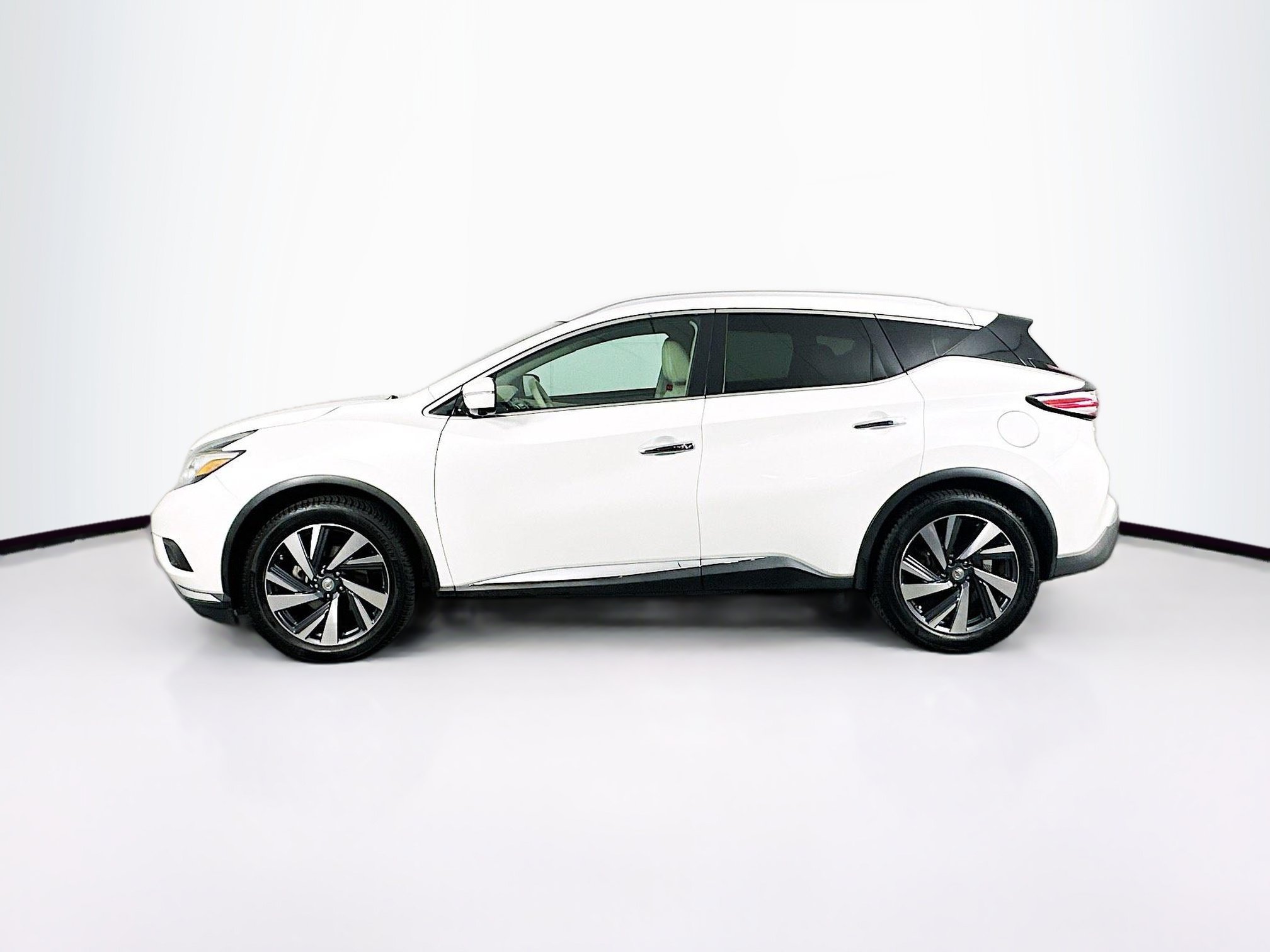 Used 2015 Nissan Murano Platinum w/ Platinum Technology Package AWD/4WD image 4