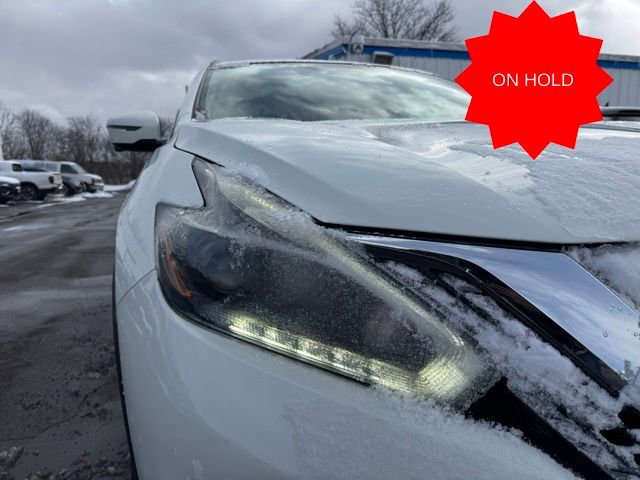 Used 2018 Nissan Murano SV w/ Premium Package image 10