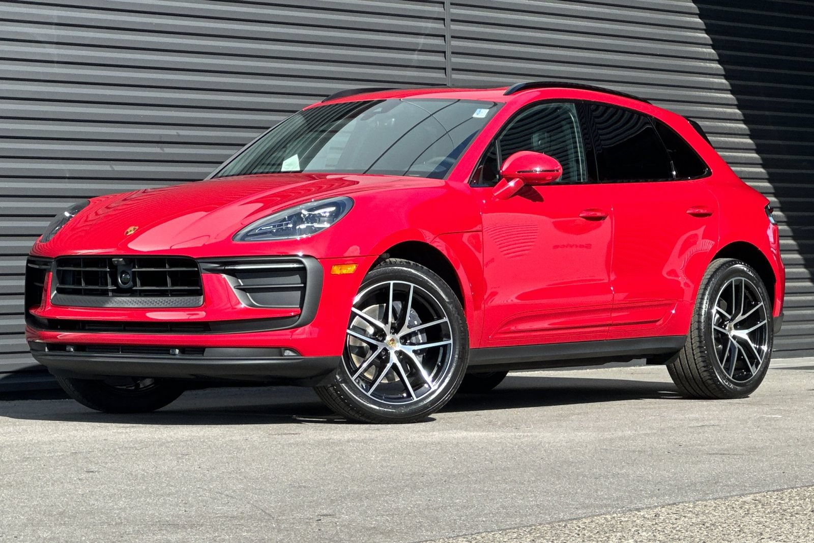 New 2026 Porsche Macan AWD/4WD image 1