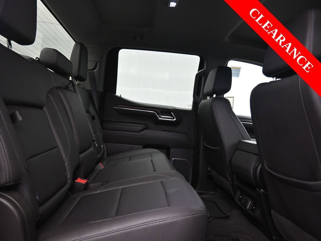 Used 2024 GMC Sierra 1500 SLT image 17