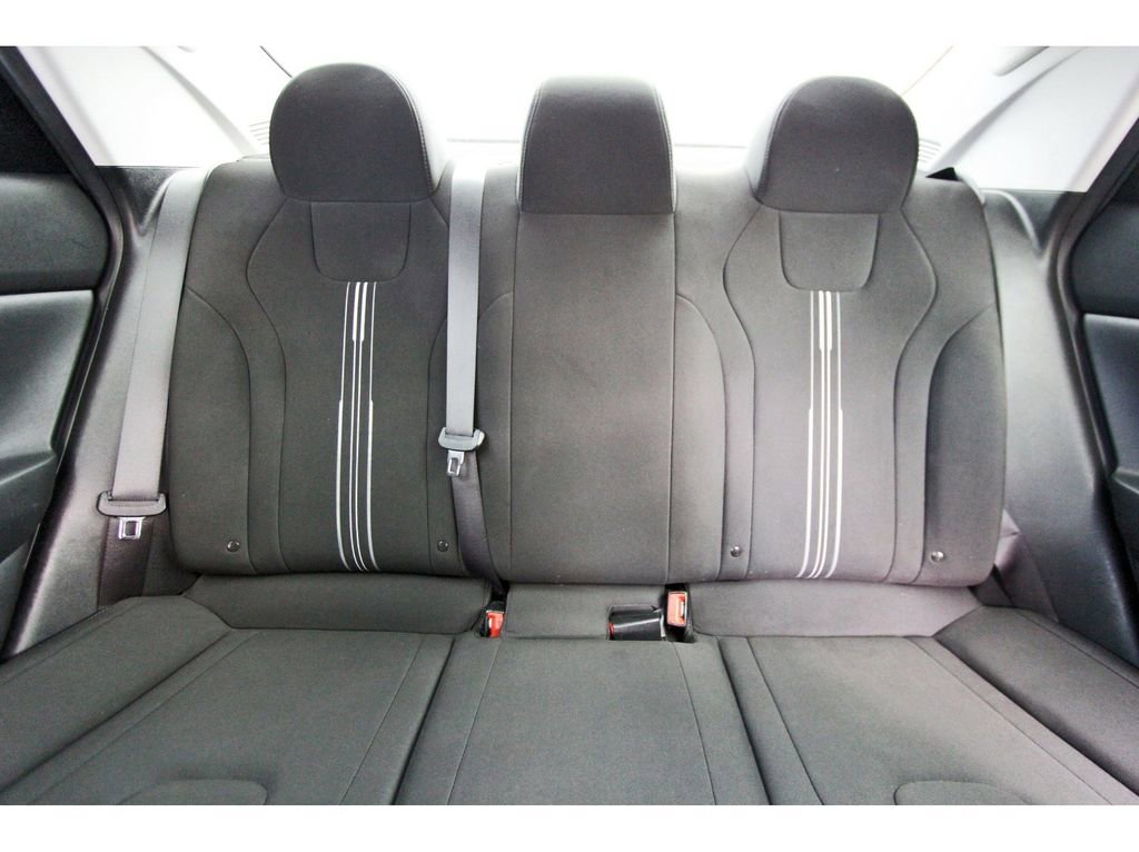 Certified 2021 Hyundai Elantra SEL image 14