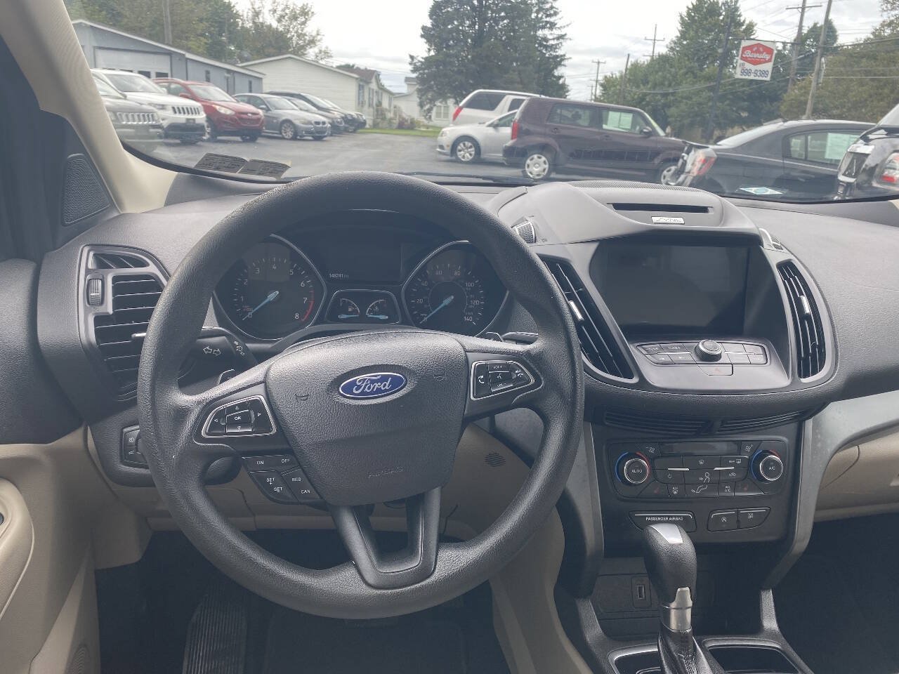 Used 2017 Ford Escape SE w/ Equipment Group 201A AWD/4WD image 14