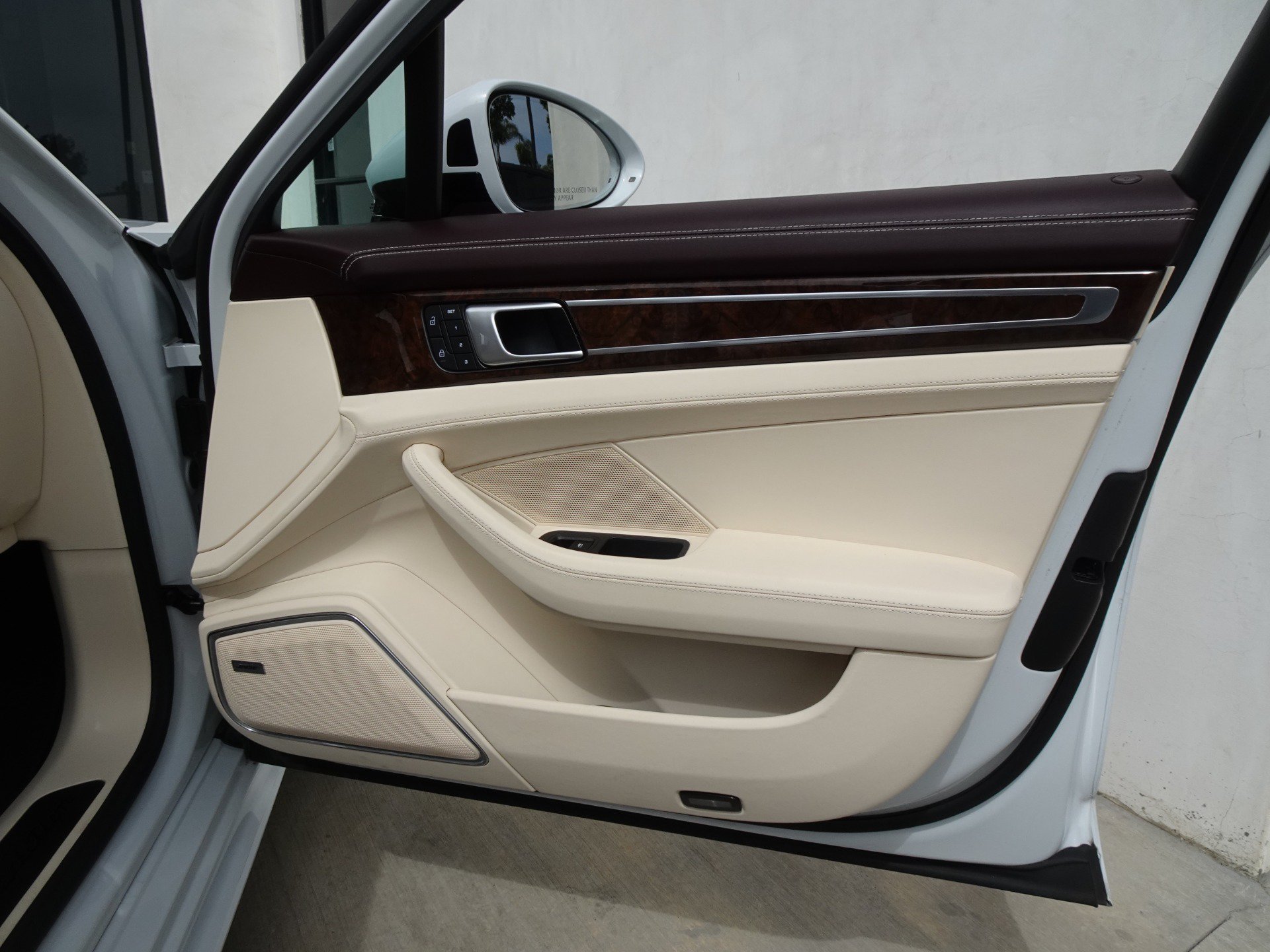 Used 2022 Porsche Panamera Platinum Edition RWD image 17