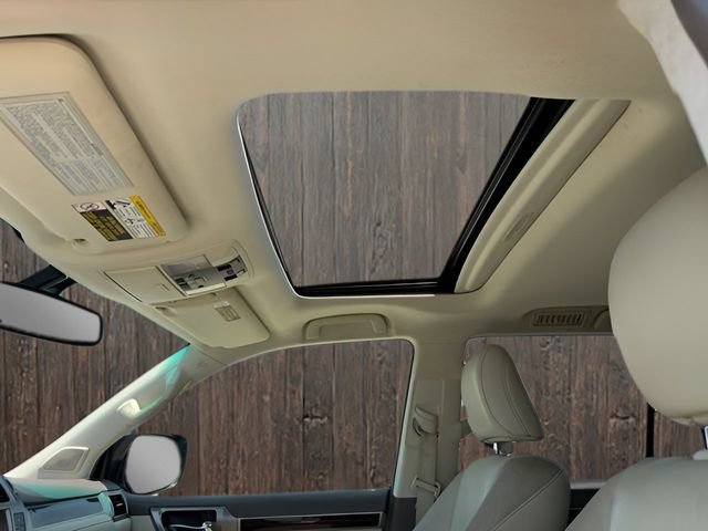 Used 2017 Lexus GX 460 Premium AWD/4WD image 18
