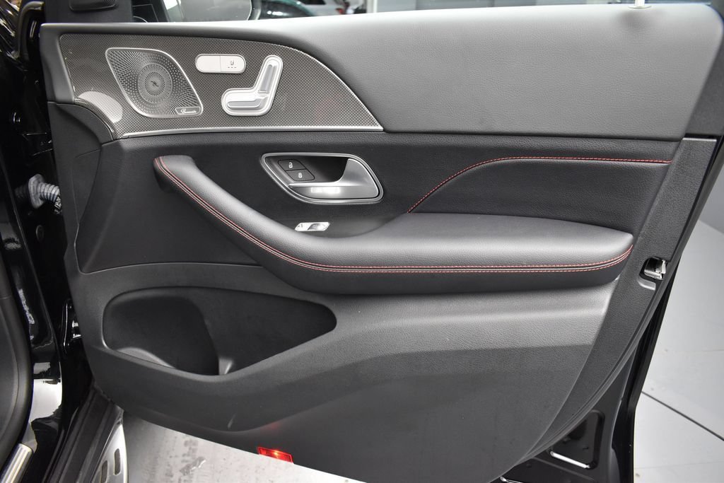 Used 2021 Mercedes-Benz GLE 53 AMG 4MATIC w/ Parking Assistance Package image 13
