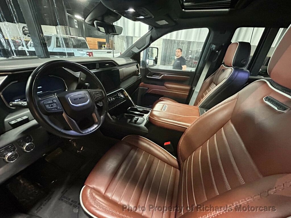 Used 2025 GMC Sierra 2500 Denali Ultimate AWD/4WD image 14