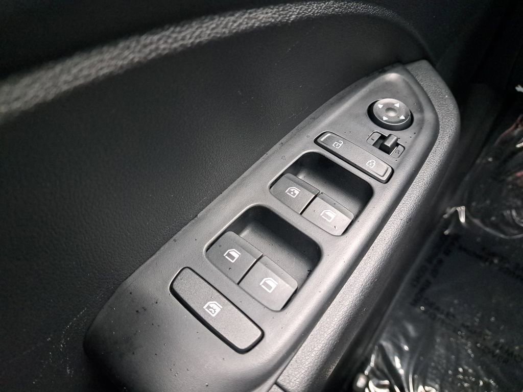 Used 2026 Hyundai Venue SEL FWD image 26