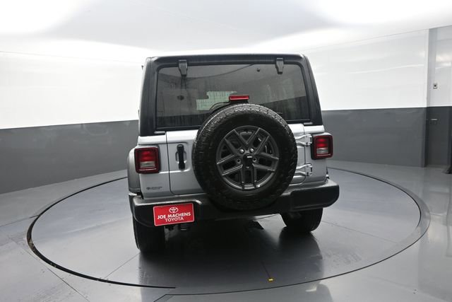 Used 2024 Jeep Wrangler Unlimited Sport AWD/4WD image 60