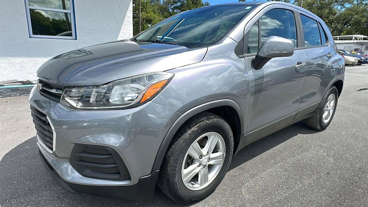 Used 2020 Chevrolet Trax LS FWD image 16